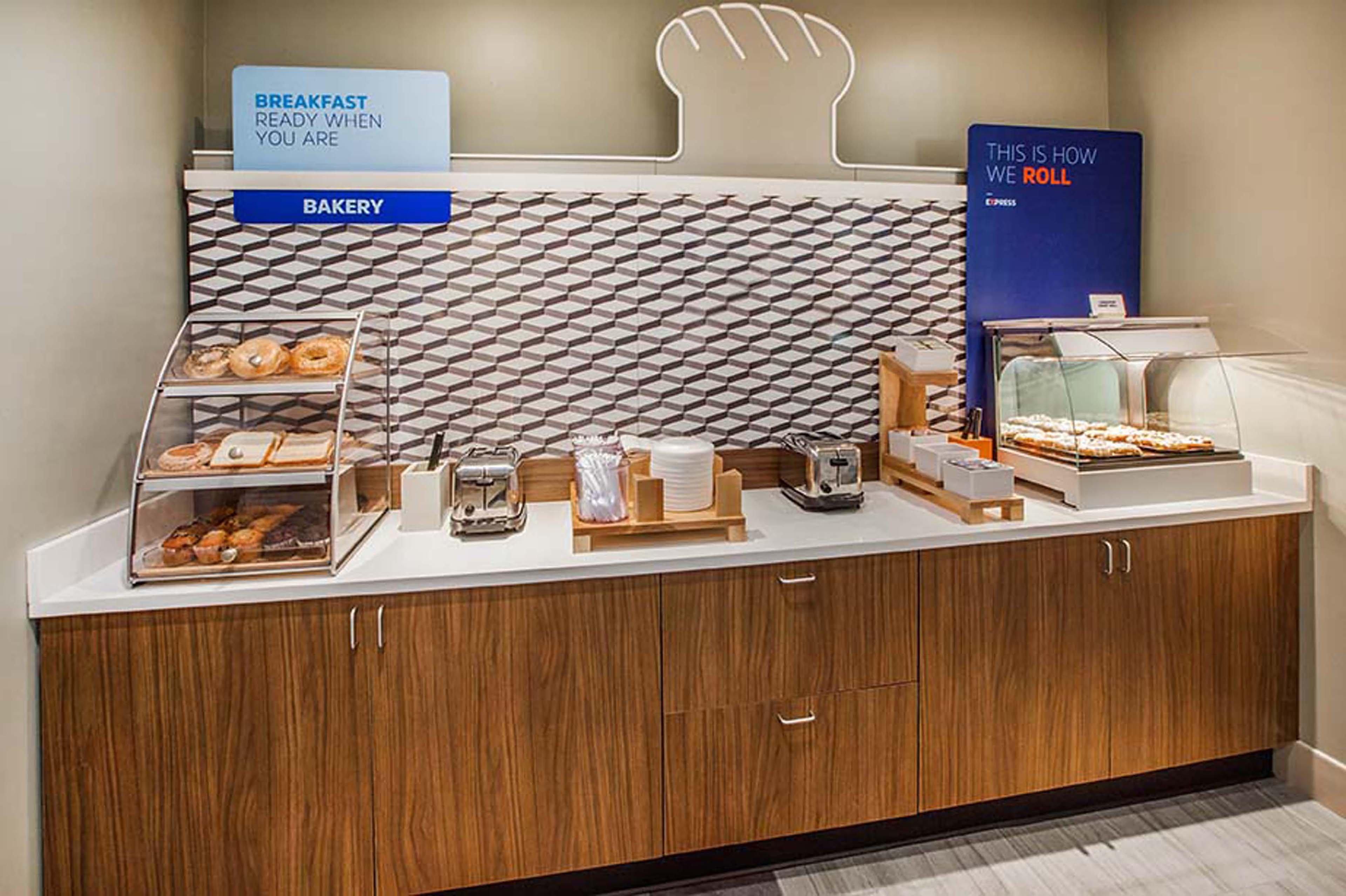 Holiday Inn Express & Suites Baltimore - BWI Airport North By Ihg Linthicum Luaran gambar